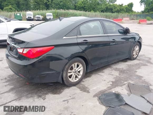 2013 Hyundai Sonata GLS with VIN 5NPEB4AC1DH705477, listed as a IAAI auction lot 42528509 with 153,071 mi miles and . Bid and sale history available at DreamBid. Image 4.