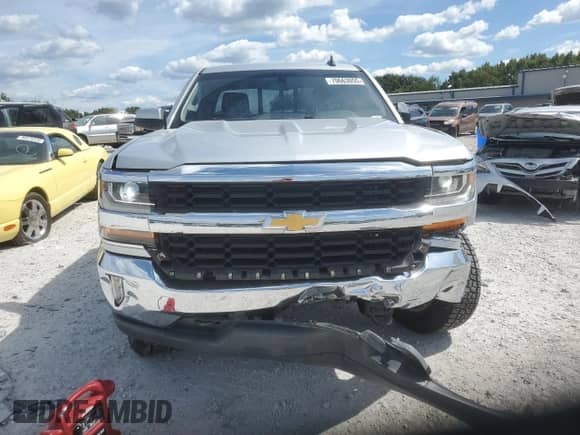 2017 Chevrolet Silverado 1500 LT with VIN 1GCVKREC5HZ115420, listed as a Copart auction lot 70663055 with 116,413 mi miles and Clean title. Bid and sale history available at DreamBid. Image 5.