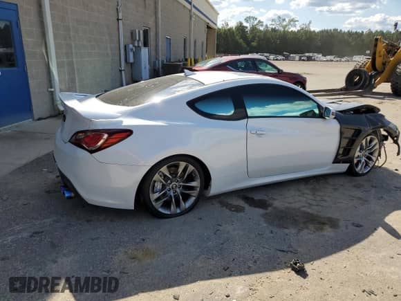 2016 Hyundai Genesis Coupe R-Spec с VIN KMHHU6KJXGU133444, выставлен на аукционе Copart как лот 69597985 с пробегом Не указан миль и Списание • Salvage title. История ставок и продаж доступна на DreamBid. Изображение 3.