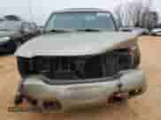 2000 Cadillac Escalade with VIN 1GYEK63R9YR218680, listed as a Copart auction lot 87393204 with 295,494 mi miles and Salvage title. Bid and sale history available at DreamBid. Image 5.