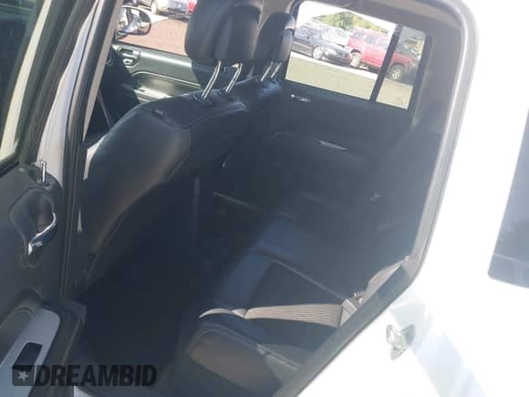 2014 Jeep Compass Latitude with VIN 1C4NJCEB3ED642937, listed as a IAAI auction lot 43228516 with Not provided miles and . Bid and sale history available at DreamBid. Image 8.