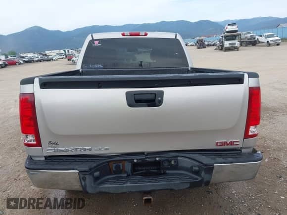 2008 GMC Sierra 1500 Work Truck with VIN 2GTEK13M681296291, listed as a IAAI auction lot 42447743 with 143,532 mi miles and . Bid and sale history available at DreamBid. Image 16.