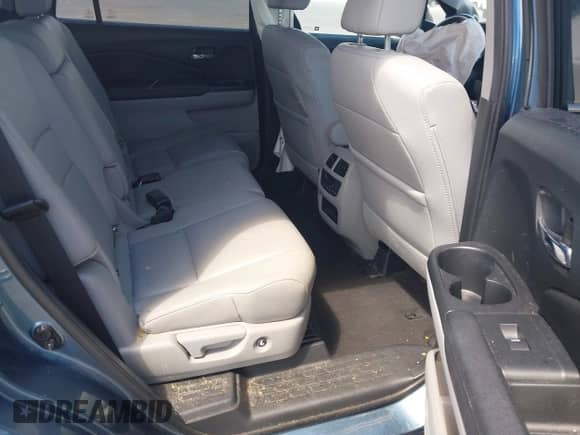 2017 Honda Pilot EX-L with VIN 5FNYF5H57HB003439, listed as a IAAI auction lot 43244310 with 83,852 mi miles and . Bid and sale history available at DreamBid. Image 8.