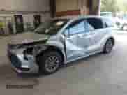 2021 Toyota Sienna LE with VIN 5TDKSKFC8MS035873, listed as a IAAI auction lot 42577906 with 228,325 mi miles and . Bid and sale history available at DreamBid. Image 2.