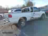 2000 Chevrolet S-10 LS с VIN 1GCDT19WXYK212880, выставлен на аукционе IAAI как лот 41532876 с пробегом 168 080 миль миль и . История ставок и продаж доступна на DreamBid. Изображение 4.