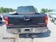 2002 GMC Sierra 1500 SLE z VIN 1GTEK14T52Z274044, wystawiony jako IAAI lot #42652944 z przebiegiem 154 078 mil mil oraz . Historia ofert i sprzedaży dostępna na DreamBid. Obrazek 17.