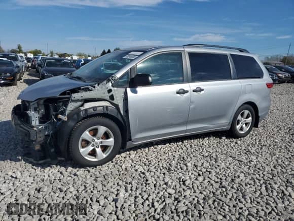 2015 Toyota Sienna L with VIN 5TDZK3DC7FS591635, listed as a Copart auction lot 89246835 with 271,633 mi miles and Clean title. Bid and sale history available at DreamBid. Image 1.