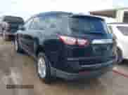 2013 Chevrolet Traverse LT z VIN 1GNKRGKD2DJ163439, wystawiony jako IAAI lot #43376681 z przebiegiem 117 429 mil mil oraz . Historia ofert i sprzedaży dostępna na DreamBid. Obrazek 3.
