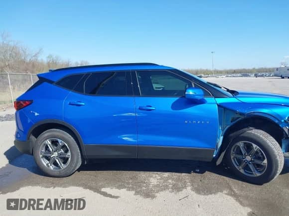 2024 Chevrolet Blazer LT с VIN 3GNKBDR46RS205478, выставлен на аукционе IAAI как лот 41664128 с пробегом 15 630 миль миль и . История ставок и продаж доступна на DreamBid. Изображение 13.