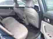 2016 Hyundai Sonata Limited с VIN KMHE34L13GA025774, выставлен на аукционе IAAI как лот 42815070 с пробегом 162 766 миль миль и . История ставок и продаж доступна на DreamBid. Изображение 8.