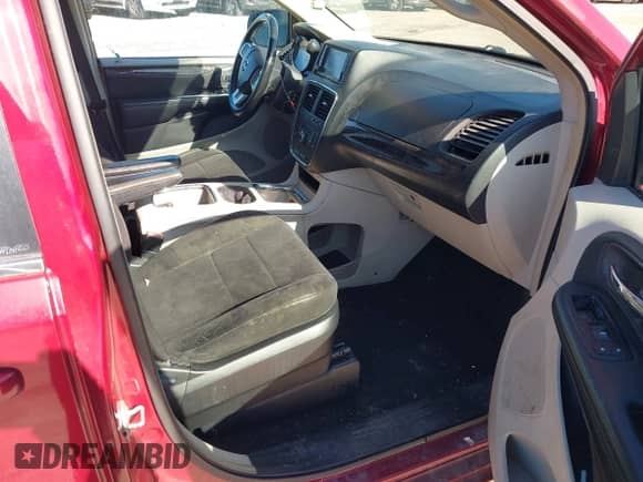 2011 Dodge Grand Caravan Crew with VIN 2D4RN5DG3BR674586, listed as a IAAI auction lot 43530833 with 233,580 mi miles and . Bid and sale history available at DreamBid. Image 5.