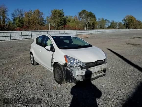 2012 Toyota Prius Two with VIN JTDKDTB3XC1504835, listed as a Copart auction lot 82583525 with 181,972 mi miles and Salvage title. Bid and sale history available at DreamBid. Image 13.
