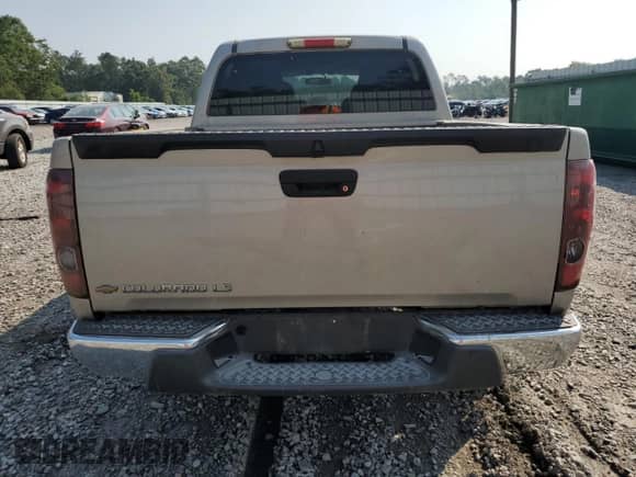 2005 Chevrolet Colorado 1SE LS Z71 z VIN 1GCDS136558196446, wystawiony jako Copart lot #59163555 z przebiegiem 129 796 mil mil oraz Czysty tytuł • Clean title. Historia ofert i sprzedaży dostępna na DreamBid. Obrazek 6.