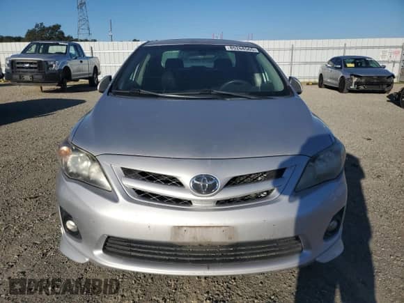 2011 Toyota Corolla L с VIN 2T1BU4EE3BC738487, выставлен на аукционе Copart как лот 85268565 с пробегом 173 298 миль миль и Списание • Salvage title. История ставок и продаж доступна на DreamBid. Изображение 5.