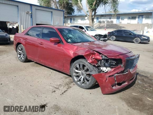 2014 Chrysler 300 S with VIN 2C3CCABG3EH273087, listed as a Copart auction lot 60271485 with 149,323 mi miles and Salvage title. Bid and sale history available at DreamBid. Image 4.