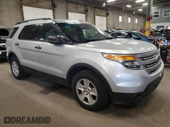 2014 Ford Explorer z VIN 1FM5K8B8XEGC14568, wystawiony jako Copart lot #87363425 z przebiegiem 101 623 mil mil oraz Czysty tytuł • Clean title. Historia ofert i sprzedaży dostępna na DreamBid. Obrazek 4.