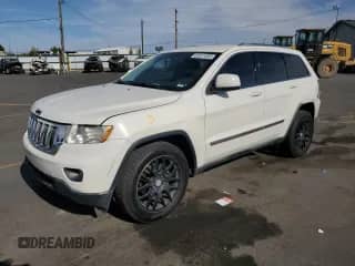 2011 Jeep Grand Cherokee Laredo с VIN 1J4RS4GG4BC531175, выставлен на аукционе Copart как лот 81511855 с пробегом 201 597 миль миль и Списание • Salvage title. История ставок и продаж доступна на DreamBid. Изображение 1.