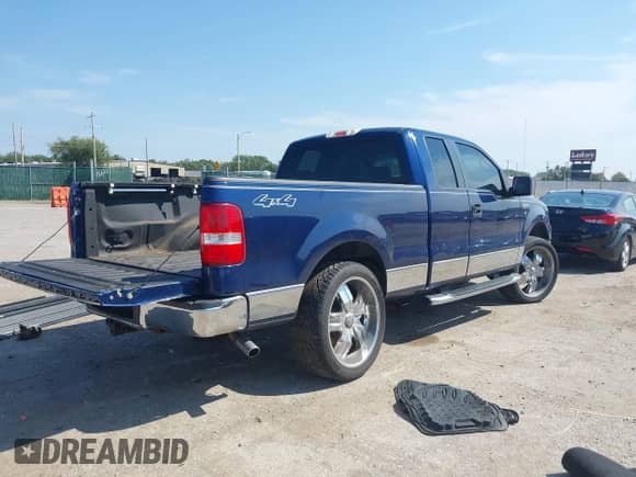 2007 Ford F-150 XLT with VIN 1FTPX14V57FB66687, listed as a IAAI auction lot 43185389 with 206,857 mi miles and . Bid and sale history available at DreamBid. Image 4.