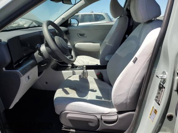 2024 Hyundai Kona SE с VIN KM8HA3AB3RU100466, выставлен на аукционе Copart как лот 69426955 с пробегом 33 228 миль миль и Списание • Salvage title. История ставок и продаж доступна на DreamBid. Изображение 7.