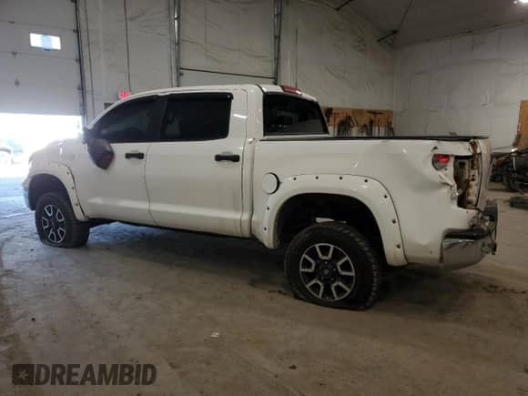 2012 Toyota Tundra с VIN 5TFDY5F16CX268649, выставлен на аукционе Copart как лот 48197875 с пробегом 189 824 миль миль и Списание • Salvage title. История ставок и продаж доступна на DreamBid. Изображение 2.