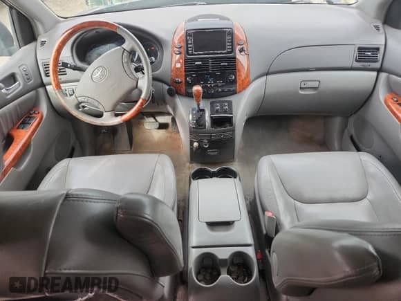 2009 Toyota Sienna XLE with VIN 5TDBK22C59S025170, listed as a Copart auction lot 70944055 with 267,429 mi miles and Non repairable. Bid and sale history available at DreamBid. Image 8.