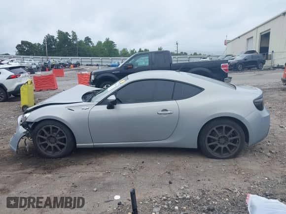 2013 Scion FR-S with VIN JF1ZNAA13D2730085, listed as a IAAI auction lot 42858926 with 138,750 mi miles and . Bid and sale history available at DreamBid. Image 14.