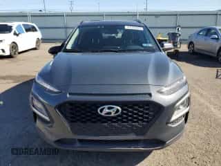 2021 Hyundai Kona SEL z VIN KM8K2CAA5MU718004, wystawiony jako Copart lot #87082665 z przebiegiem 57 972 mil mil oraz Szkoda całkowita • Salvage title. Historia ofert i sprzedaży dostępna na DreamBid. Obrazek 5.