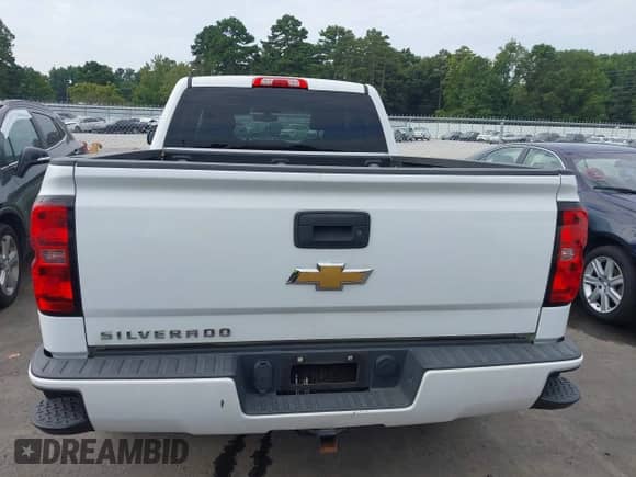 2016 Chevrolet Silverado 1500 Custom с VIN 1GCRCPEC2GZ173793, выставлен на аукционе IAAI как лот 43108697 с пробегом 190 221 миль миль и . История ставок и продаж доступна на DreamBid. Изображение 16.