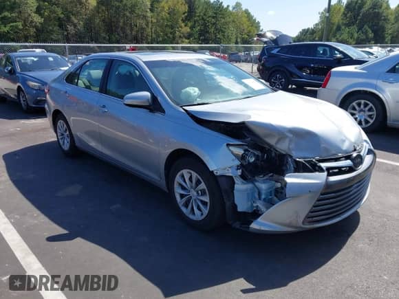 2015 Toyota Camry SE с VIN 4T1BF1FK6FU045480, выставлен на аукционе IAAI как лот 43364892 с пробегом 271 914 миль миль и . История ставок и продаж доступна на DreamBid. Изображение 1.