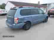 2007 Hyundai Entourage GLS с VIN KNDMC233976027957, выставлен на аукционе IAAI как лот 41560350 с пробегом 188 483 миль миль и . История ставок и продаж доступна на DreamBid. Изображение 4.