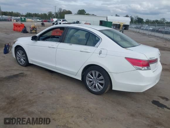 2011 Honda Accord EX с VIN 1HGCP2F70BA127502, выставлен на аукционе IAAI как лот 43378240 с пробегом 276 776 миль миль и . История ставок и продаж доступна на DreamBid. Изображение 3.