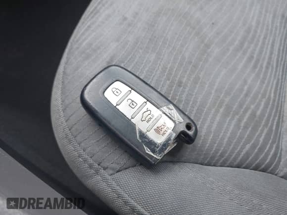 2011 Hyundai Sonata Hybrid with VIN KMHEC4A43BA005787, listed as a IAAI auction lot 43334157 with 120,805 mi miles and . Bid and sale history available at DreamBid. Image 11.