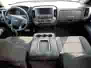 2014 Chevrolet Silverado 1500 LT z VIN 1GCVKREC8EZ142896, wystawiony jako Copart lot #70520375 z przebiegiem 251 275 mil mil oraz Szkoda całkowita • Salvage title. Historia ofert i sprzedaży dostępna na DreamBid. Obrazek 8.