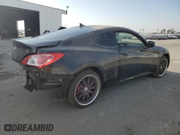 2011 Hyundai Genesis Coupe R-Spec с VIN KMHHT6KD8BU061262, выставлен на аукционе Copart как лот 83590504 с пробегом 150 675 миль миль и Списание • Salvage title. История ставок и продаж доступна на DreamBid. Изображение 3.