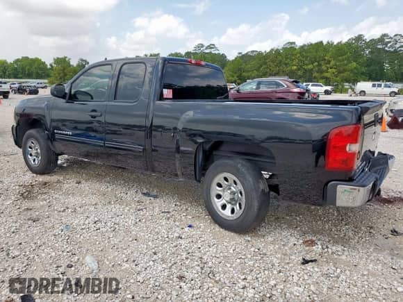 2011 Chevrolet Silverado 1500 LS z VIN 1GCRCREA7BZ206760, wystawiony jako Copart lot #60814845 z przebiegiem 254 535 mil mil oraz Szkoda całkowita • Salvage title. Historia ofert i sprzedaży dostępna na DreamBid. Obrazek 2.
