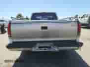 1993 GMC Sierra 1500 z VIN 2GDEC19K5P1557875, wystawiony jako Copart lot #58270385 z przebiegiem 134 103 mil mil oraz Szkoda całkowita • Salvage title. Historia ofert i sprzedaży dostępna na DreamBid. Obrazek 6.