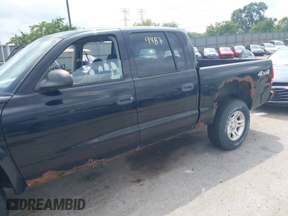 2004 Dodge Dakota Sport с VIN 1D7HG38N34S770208, выставлен на аукционе IAAI как лот 42979487 с пробегом 130 151 миль миль и . История ставок и продаж доступна на DreamBid. Изображение 6.