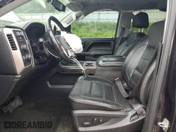 2016 GMC Sierra 1500 Denali z VIN 3GTU2PEJ6GG144177, wystawiony jako Copart lot #62304795 z przebiegiem 197 675 mil mil oraz Czysty tytuł • Clean title. Historia ofert i sprzedaży dostępna na DreamBid. Obrazek 7.