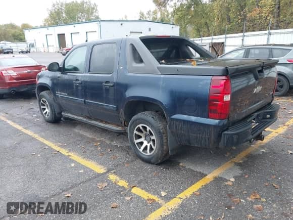 2008 Chevrolet Avalanche LTZ с VIN 3GNFK12348G189610, выставлен на аукционе IAAI как лот 43450611 с пробегом 169 099 миль миль и . История ставок и продаж доступна на DreamBid. Изображение 3.