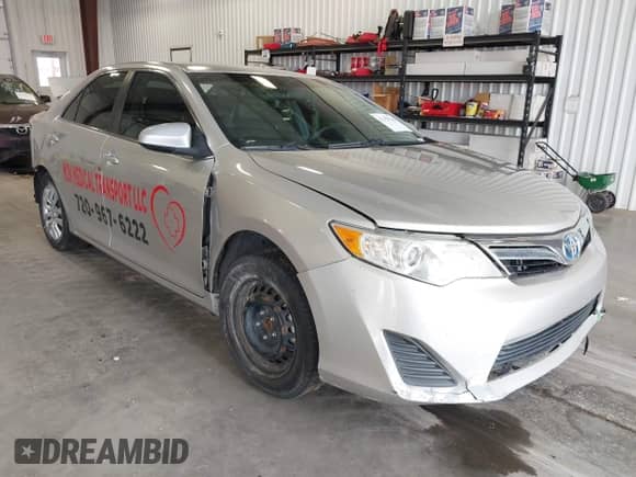 2013 Toyota Camry LE z VIN 4T1BD1FK8DU064728, wystawiony jako IAAI lot #42398146 z przebiegiem 100 867 mil mil oraz . Historia ofert i sprzedaży dostępna na DreamBid. Obrazek 1.