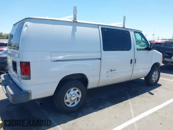 2006 Ford Econoline Cargo z VIN 1FTNE24L06DA80246, wystawiony jako IAAI lot #42630383 z przebiegiem 232 882 mil mil oraz . Historia ofert i sprzedaży dostępna na DreamBid. Obrazek 4.