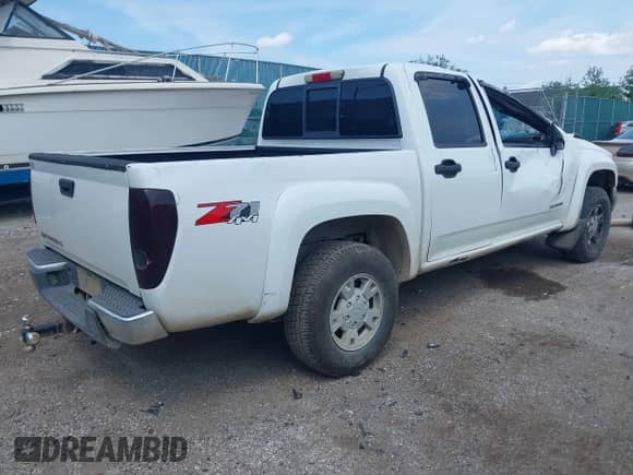 2005 Chevrolet Colorado 1SE LS Z71 с VIN 1GCDT136158257093, выставлен на аукционе IAAI как лот 42864902 с пробегом 234 351 миль миль и . История ставок и продаж доступна на DreamBid. Изображение 4.