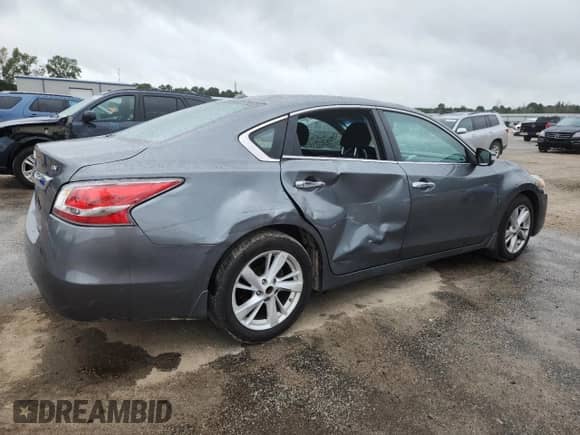 2015 Nissan Altima SV с VIN 1N4AL3AP8FC230536, выставлен на аукционе Copart как лот 81941825 с пробегом 132 695 миль миль и Списание • Salvage title. История ставок и продаж доступна на DreamBid. Изображение 3.