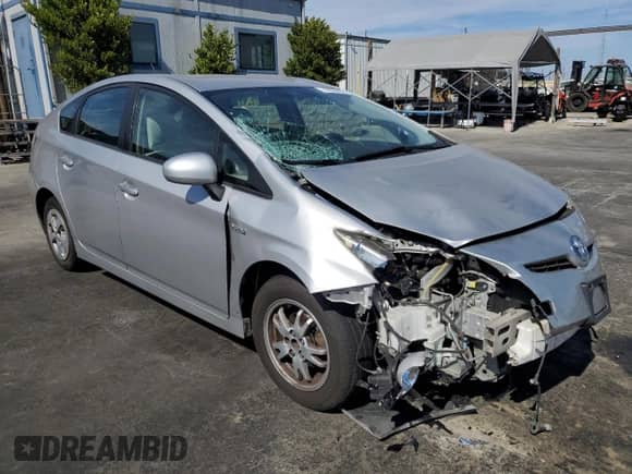 2010 Toyota Prius II z VIN JTDKN3DUXA0020332, wystawiony jako Copart lot #70039595 z przebiegiem Nie podano mil oraz Szkoda całkowita • Salvage title. Historia ofert i sprzedaży dostępna na DreamBid. Obrazek 4.
