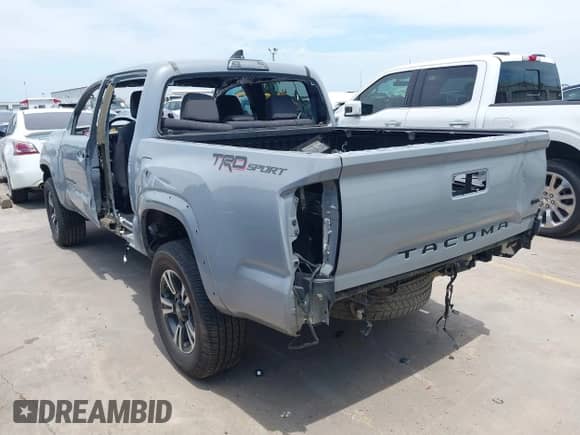 2019 Toyota Tacoma SR5 с VIN 3TMAZ5CN2KM096096, выставлен на аукционе IAAI как лот 42268939 с пробегом 82 935 миль миль и . История ставок и продаж доступна на DreamBid. Изображение 3.