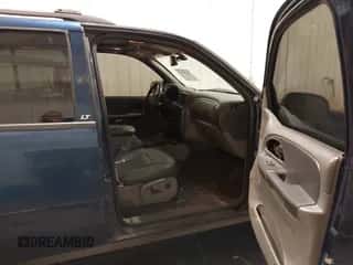 2003 Chevrolet TrailBlazer LT с VIN 1GNDT13S032389833, выставлен на аукционе IAAI как лот 43137017 с пробегом 263 087 миль миль и . История ставок и продаж доступна на DreamBid. Изображение 5.