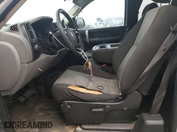 2009 Chevrolet Silverado 1500 LS with VIN 1GCEK19CX9Z271871, listed as a Copart auction lot 88402645 with 232,975 mi miles and Salvage title. Bid and sale history available at DreamBid. Image 7.