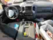 2020 Chevrolet Silverado 1500 Custom z VIN 3GCPYBEK6LG373766, wystawiony jako Copart lot #71197345 z przebiegiem 63 075 mil mil oraz Szkoda całkowita • Salvage title. Historia ofert i sprzedaży dostępna na DreamBid. Obrazek 8.