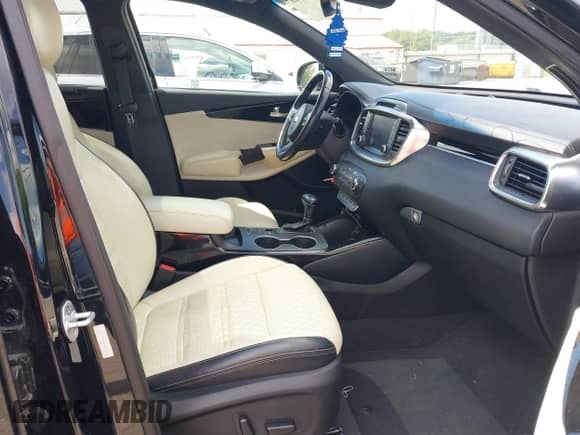 2018 Kia Sorento SX z VIN 5XYPKDA51JG375661, wystawiony jako IAAI lot #43053267 z przebiegiem 87 212 mil mil oraz . Historia ofert i sprzedaży dostępna na DreamBid. Obrazek 5.