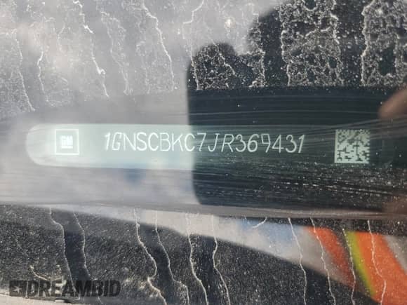 2018 Chevrolet Tahoe LT z VIN 1GNSCBKC7JR369431, wystawiony jako Copart lot #70625025 z przebiegiem 160 457 mil mil oraz Szkoda całkowita • Salvage title. Historia ofert i sprzedaży dostępna na DreamBid. Obrazek 13.